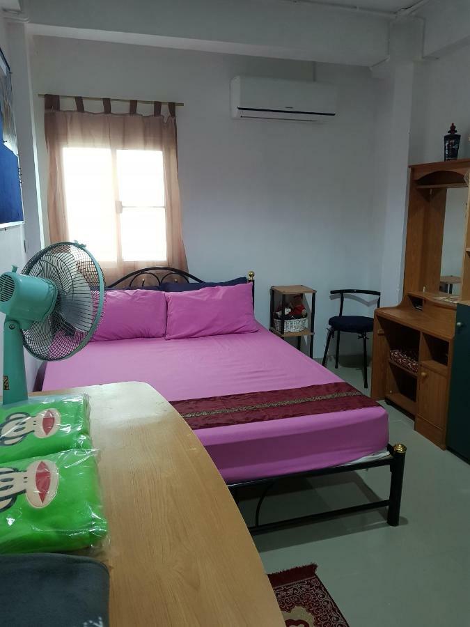 Sam'S Place กรุงเทพมหานคร ภายนอก รูปภาพ